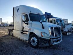 Salvage trucks for sale at Gastonia, NC auction: 2018 Freightliner Cascadia 125