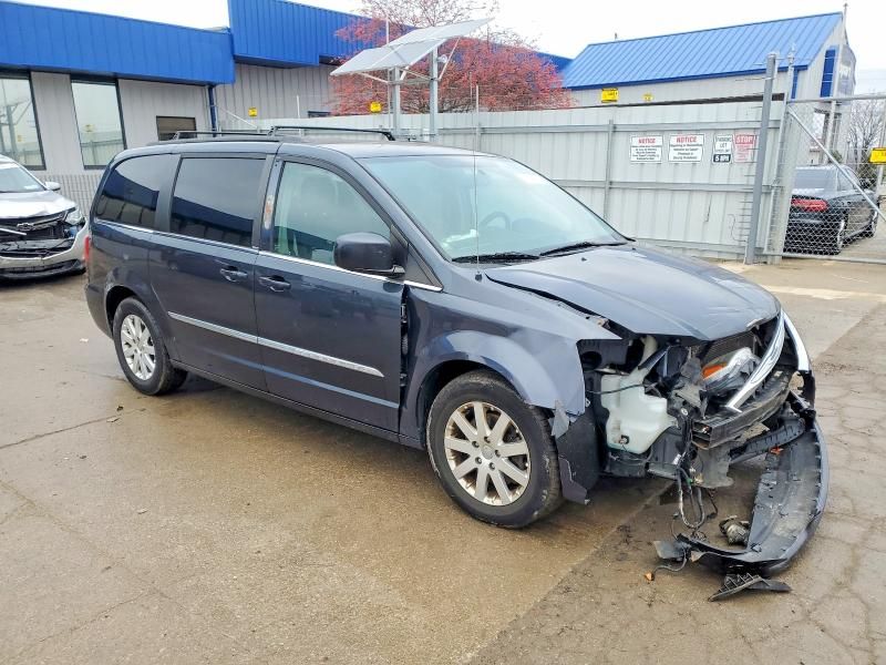 2013 Chrysler Town & Country Touring