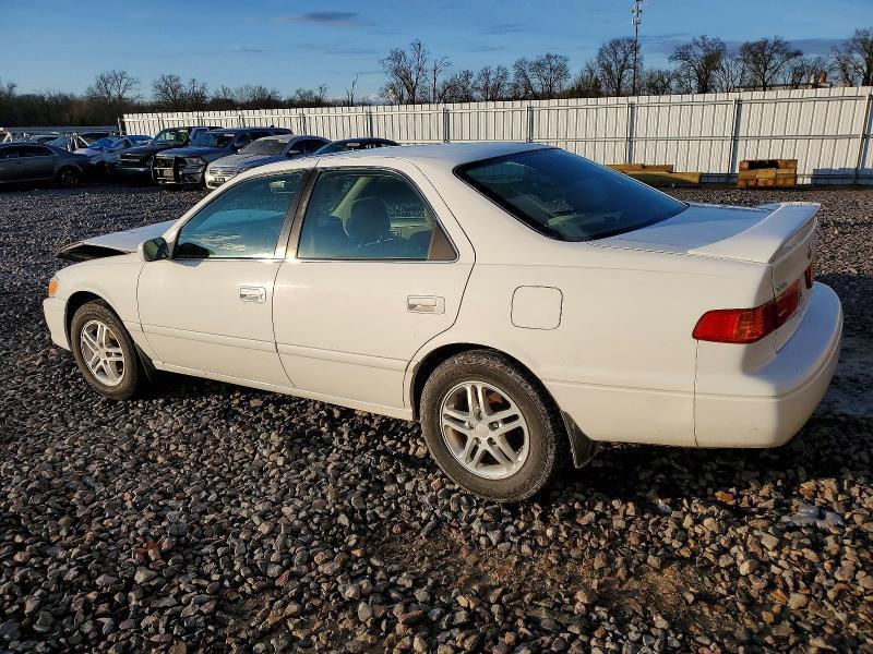 2001 Toyota Camry le