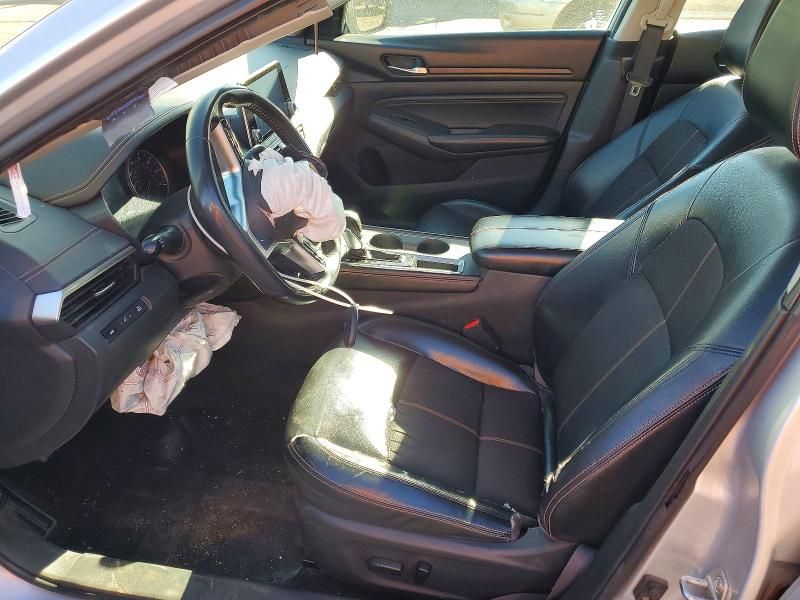 2020 Nissan Altima sr