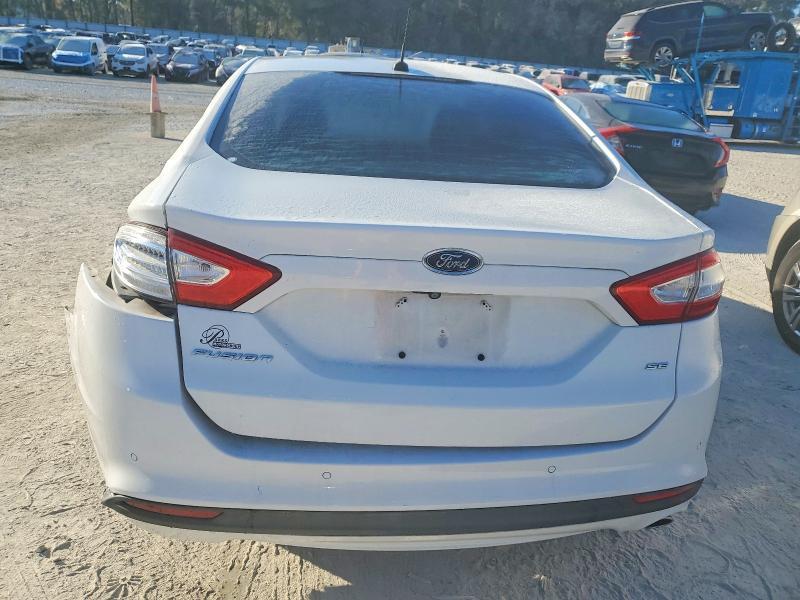 2016 Ford Fusion se