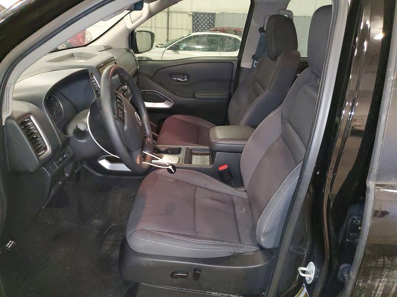 2023 Nissan Frontier sv