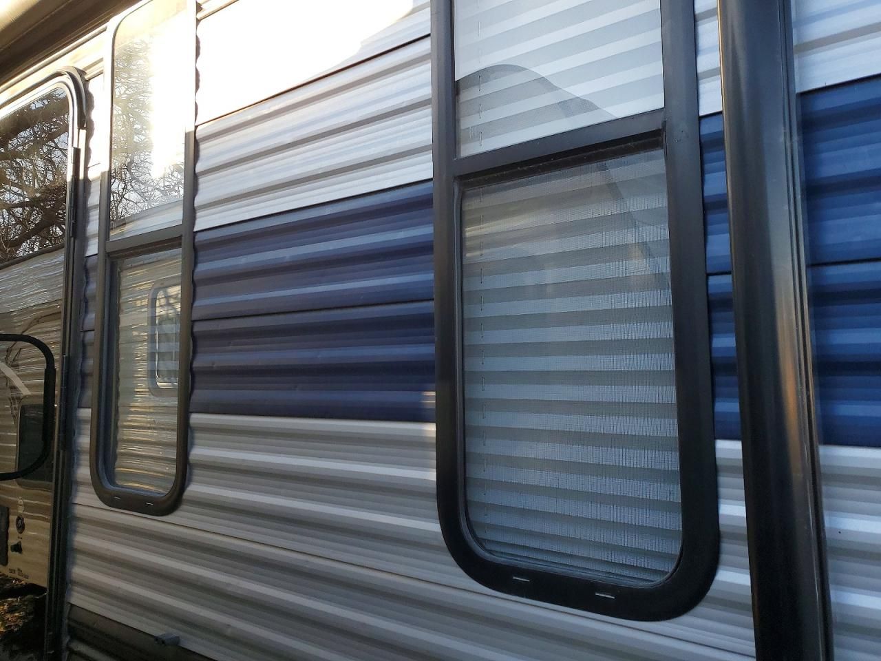 2022 Sandstorm 2022 Foresriver Grey Wolf-Camper