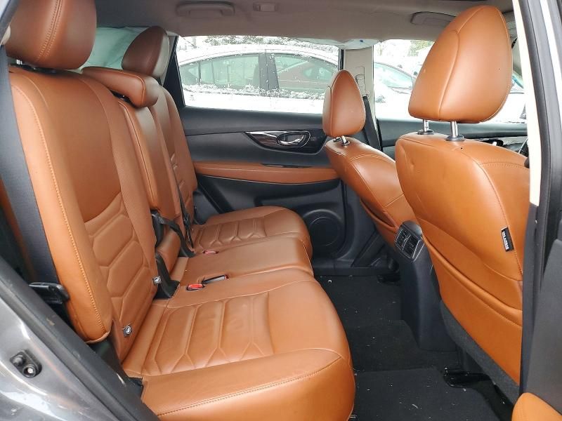 2017 Nissan Rogue sv