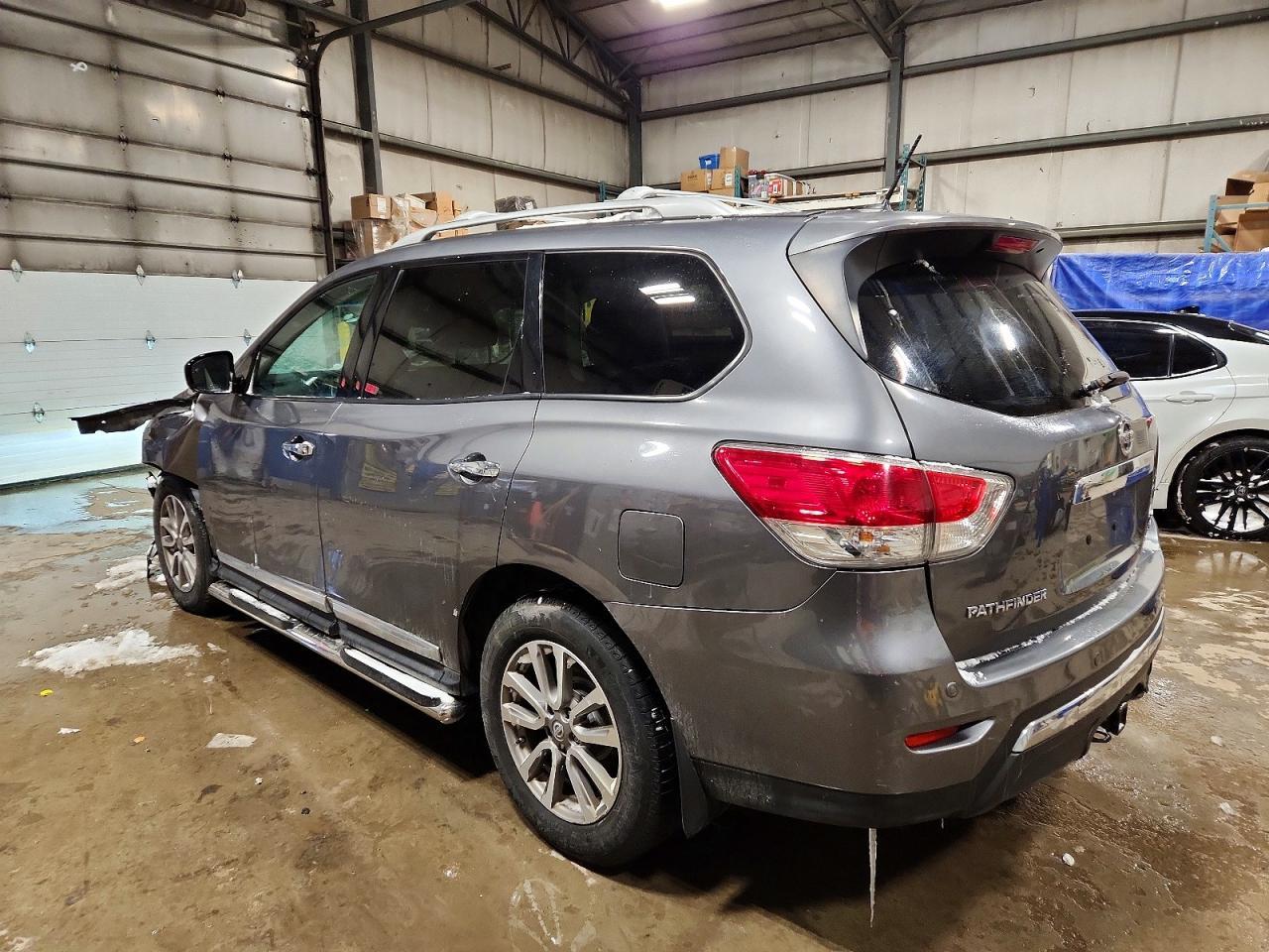 2016 Nissan Pathfinder s