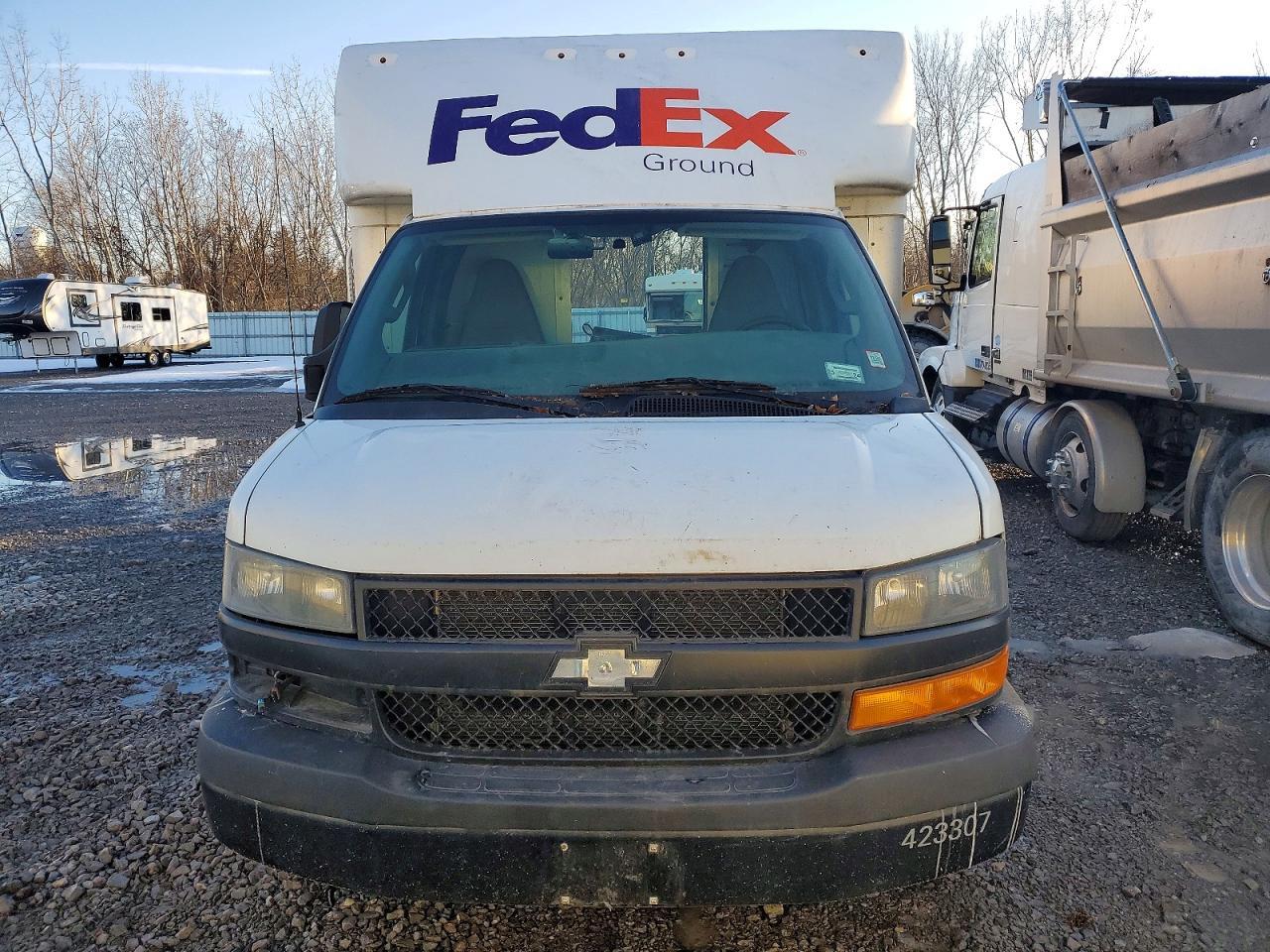 2018 Chev Rolet Express G3-box Truck