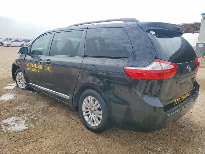 2015 Toyota Sienna xle