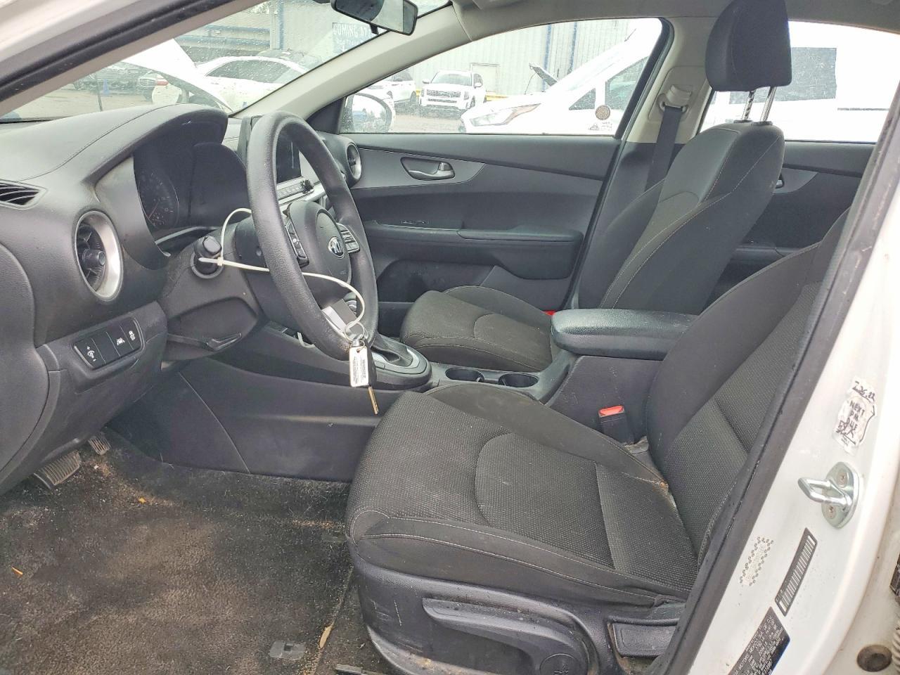2021 KIA Forte fe