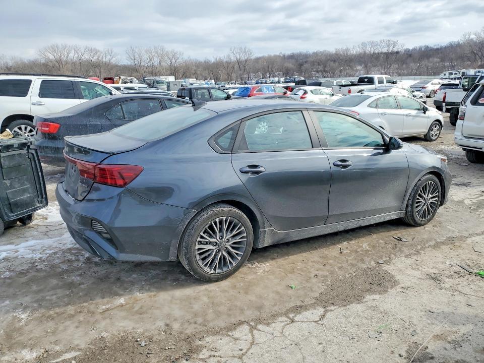 2024 KIA Forte gt Line