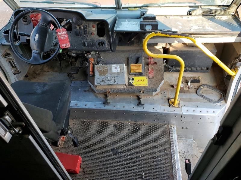 2012 Ford F59 Delivery Truck