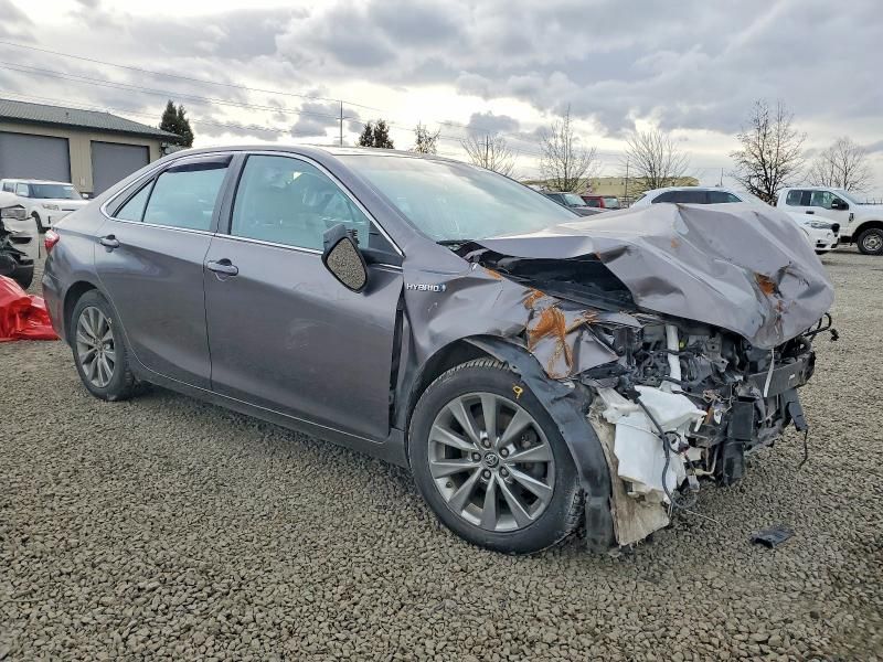 2016 Toyota Camry Hybrid