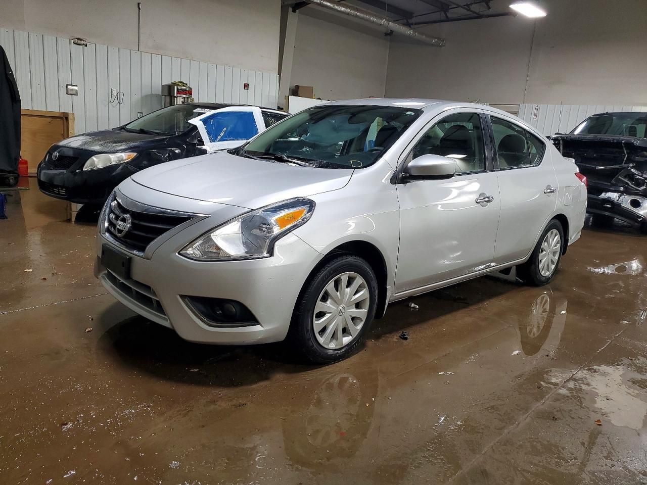 2016 Nissan Versa s