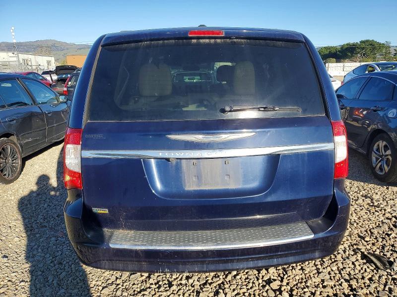 2016 Chrysler Town & Country Touring