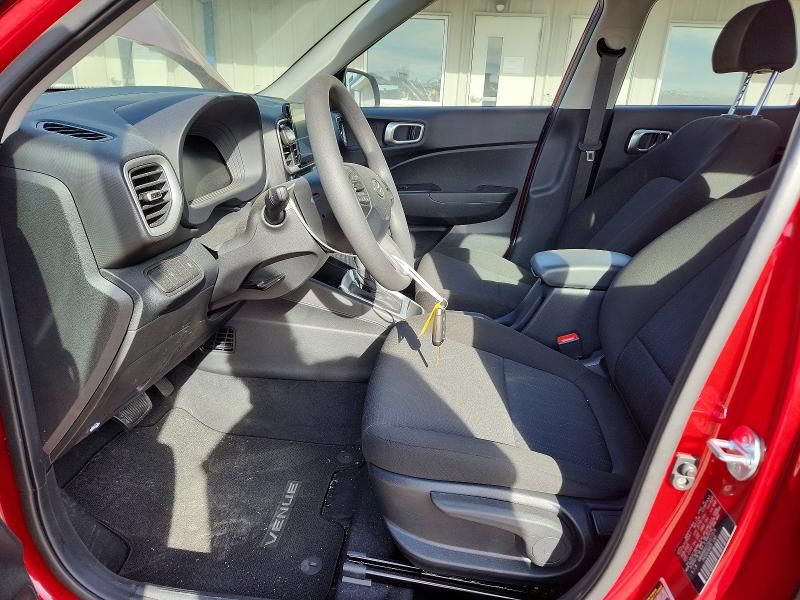 2025 Hyundai Venue se