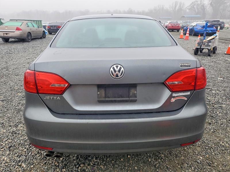 2013 Volkswagen Jetta Base