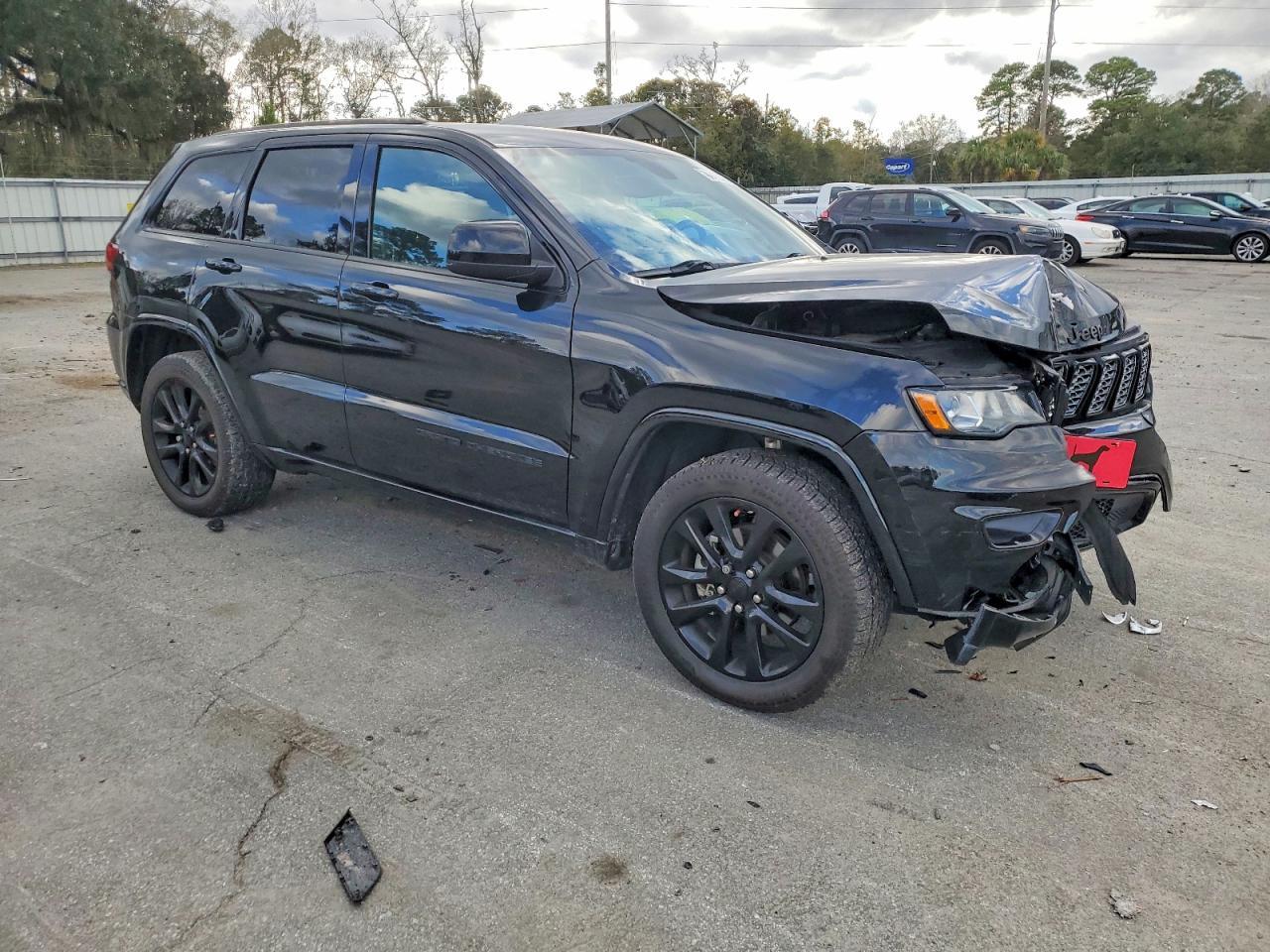 2020 Jeep Grand Cherokee Laredo