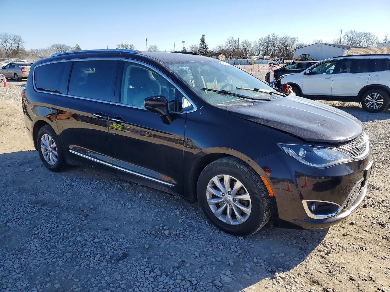 2018 Chrysler Pacifica Touring l