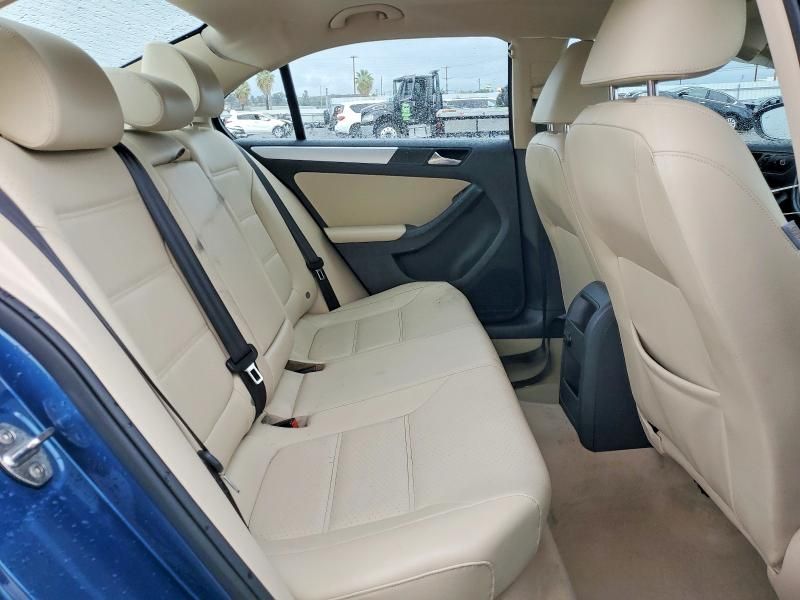 2015 Volkswagen Jetta Hybrid