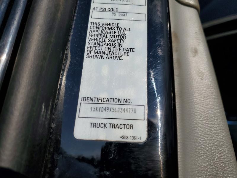 2020 Kenworth T680 Semi Truck