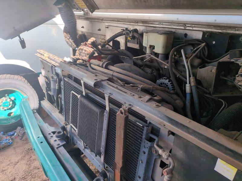2006 Workhorse Custom Chassis 2006 Workhorse W42 Delivery Truck