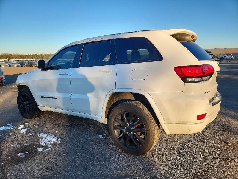 2020 Jeep Grand Cherokee Laredo