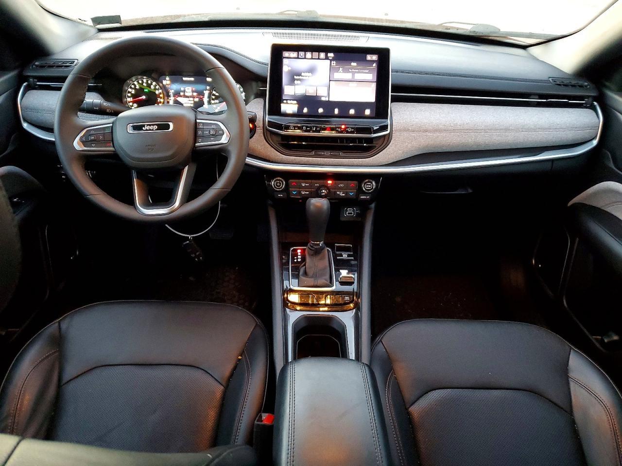 2023 Jeep Compass Latitude lux