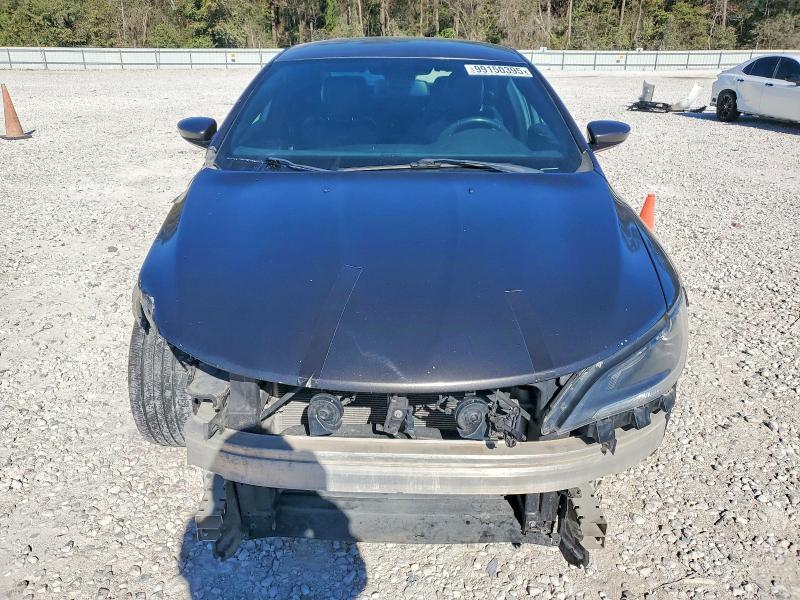 2016 Chrysler 200 s