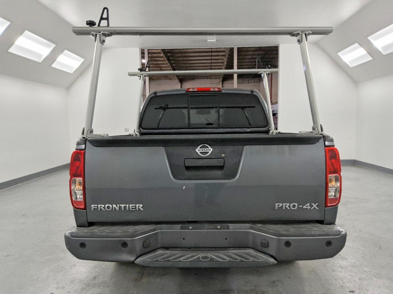 2018 Nissan Frontier s