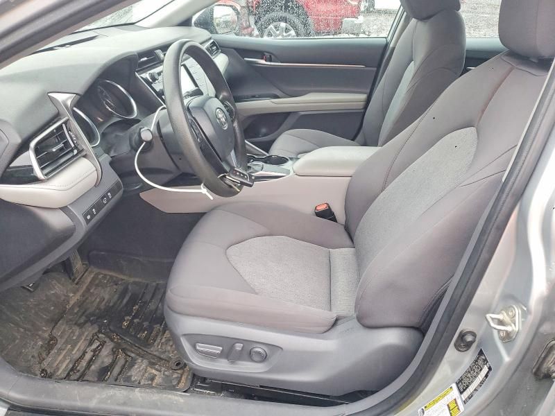 2020 Toyota Camry le