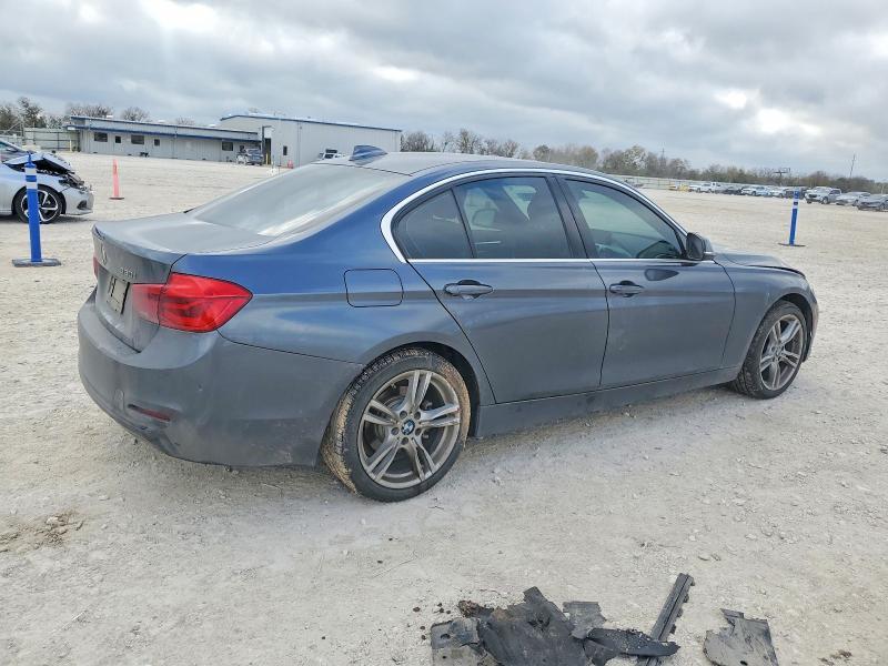 2018 BMW 330 i