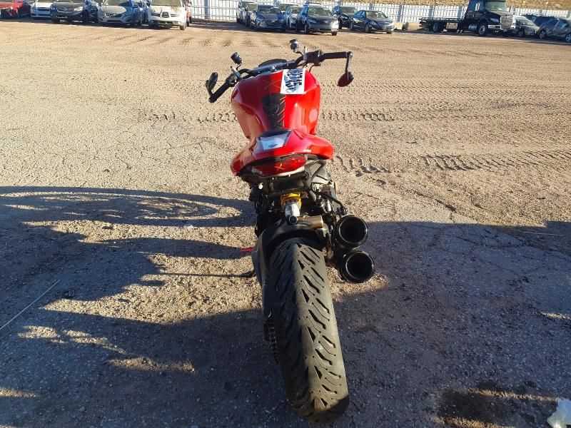 2016 Ducati Monster 1200 r