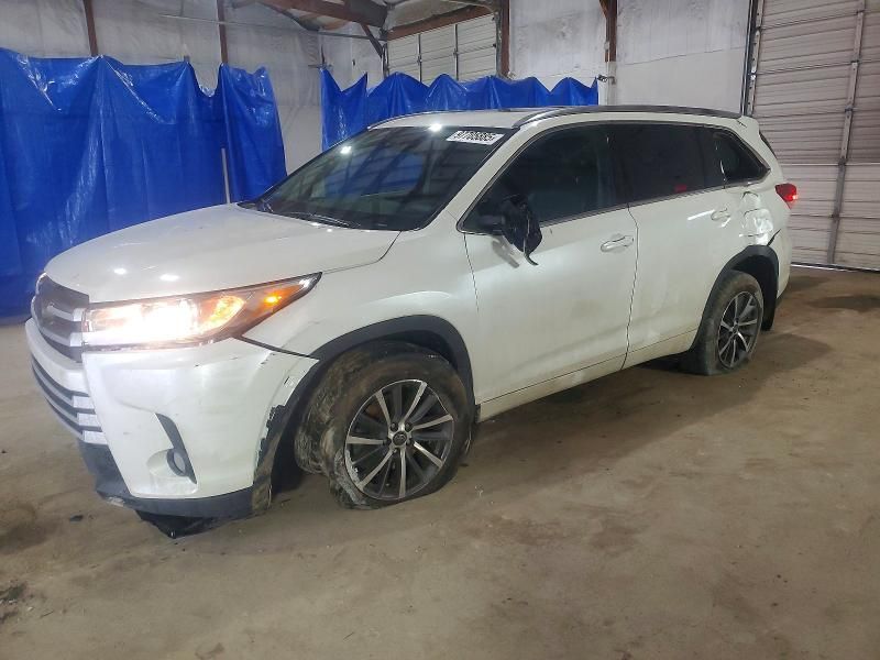 2018 Toyota Highlander se