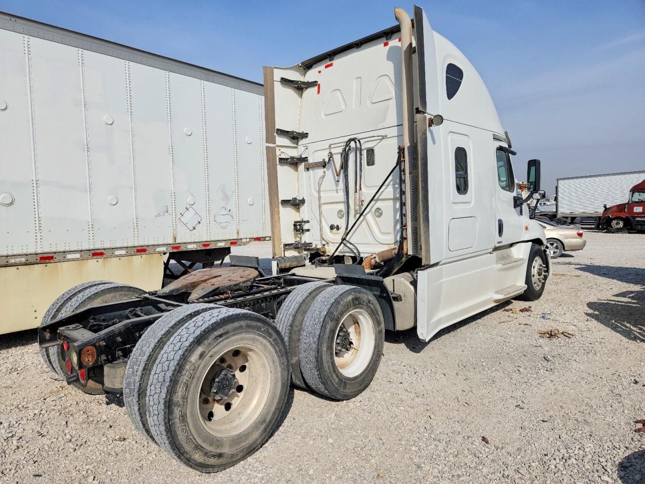 2016 Freightliner Cascadia 125 Semi Truck