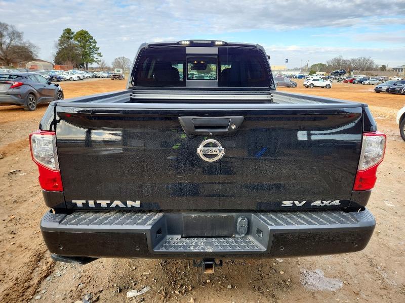 2021 Nissan Titan sv