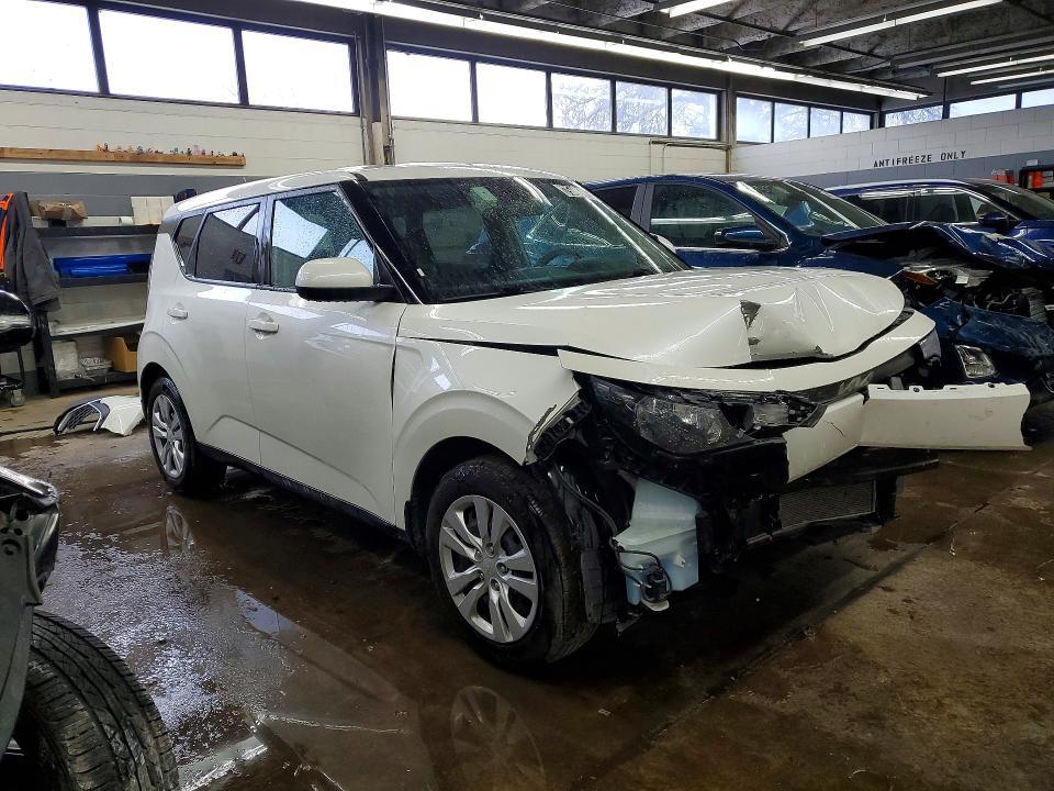 2023 KIA Soul lx