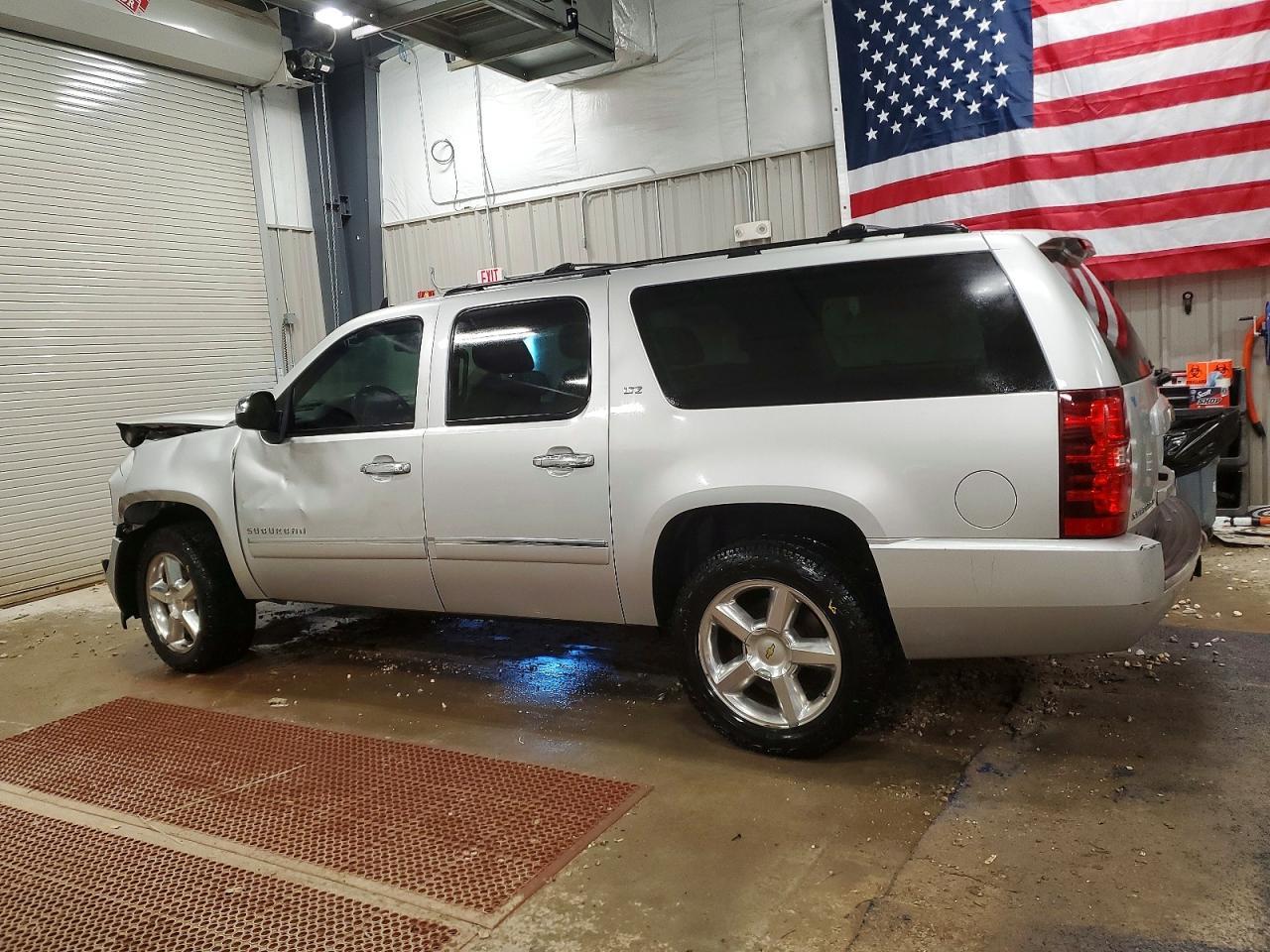 2010 Chevrolet Suburban K1500 ltz