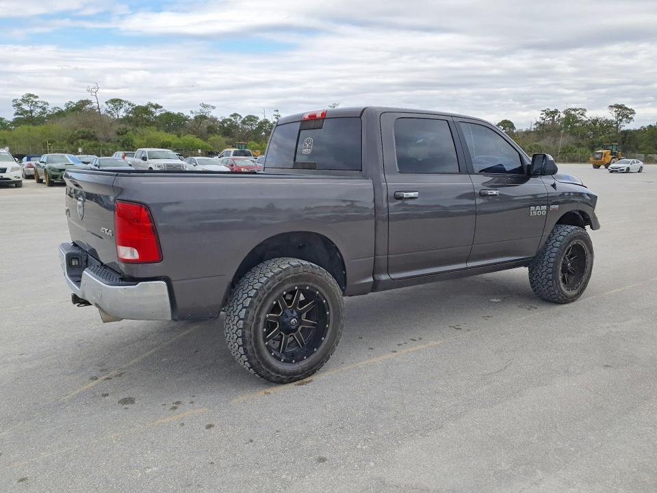 2018 Dodge Ram 1500 slt
