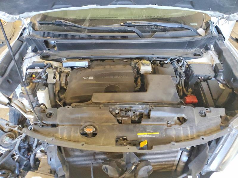 2019 Nissan Pathfinder sv