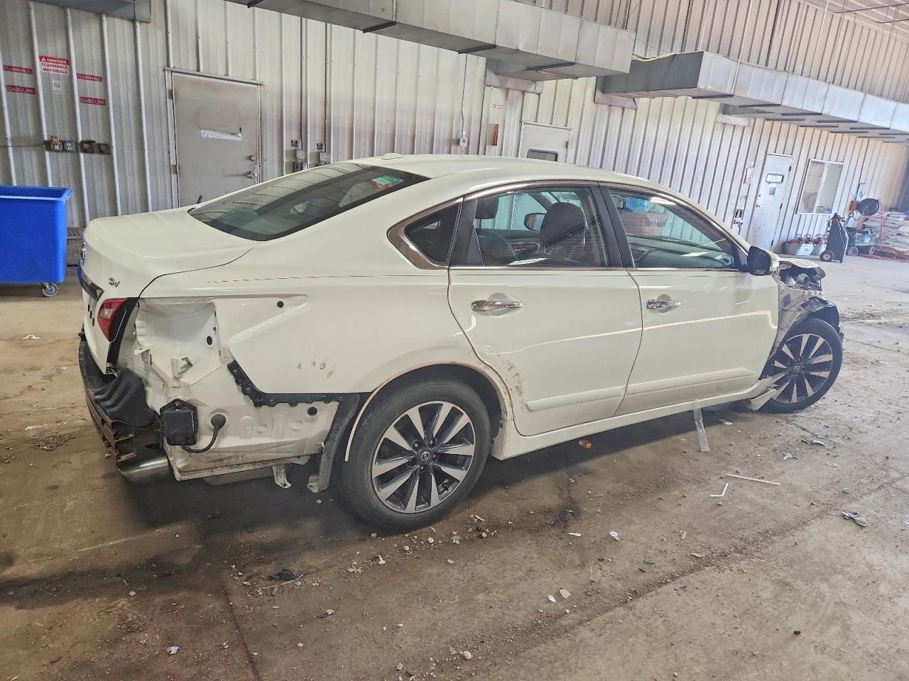 2017 Niss Altima 2.5