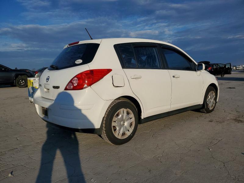 2012 Nissan Versa s