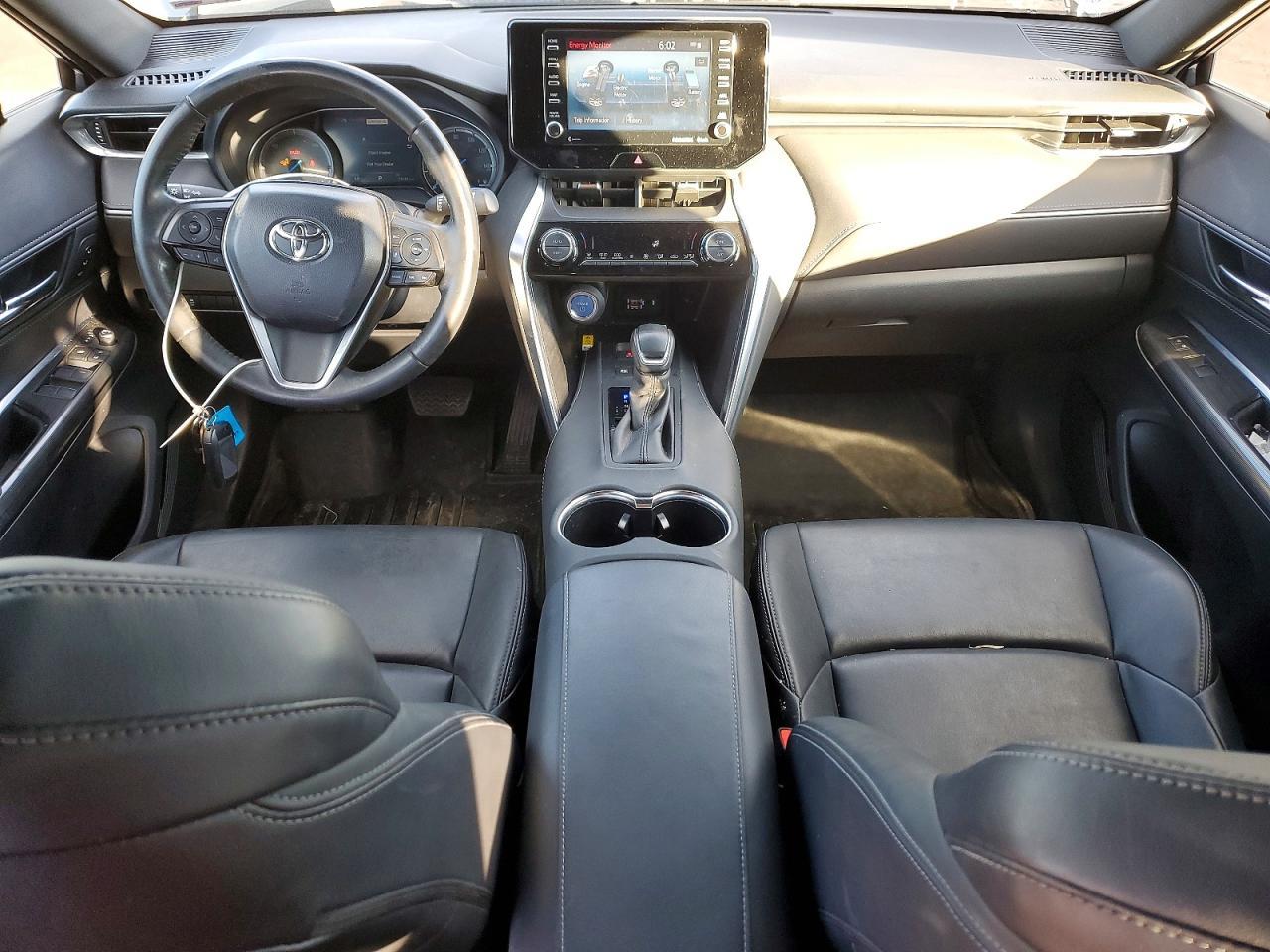 2022 Toyota Venza le