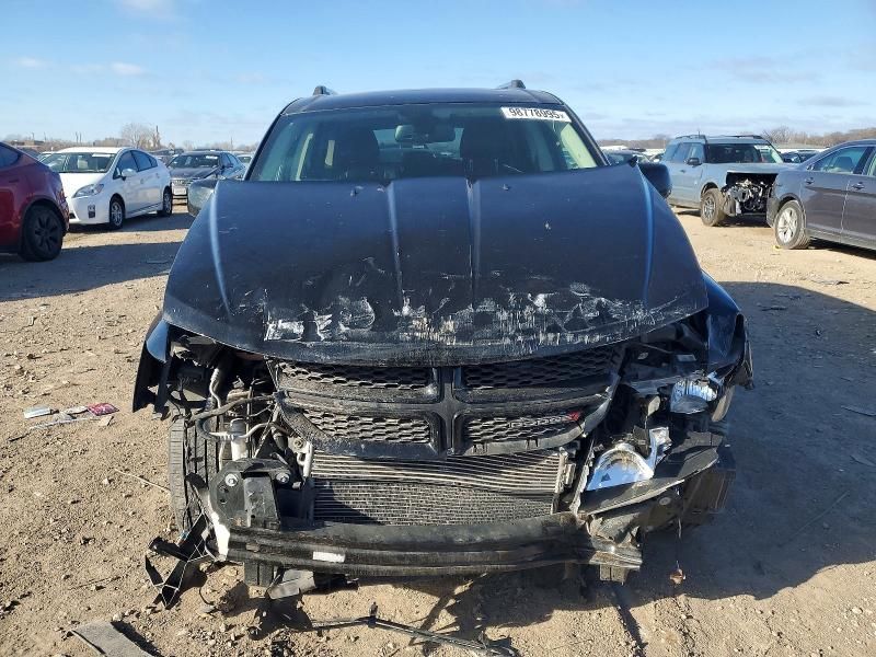 2020 Dodge Journey Crossroad