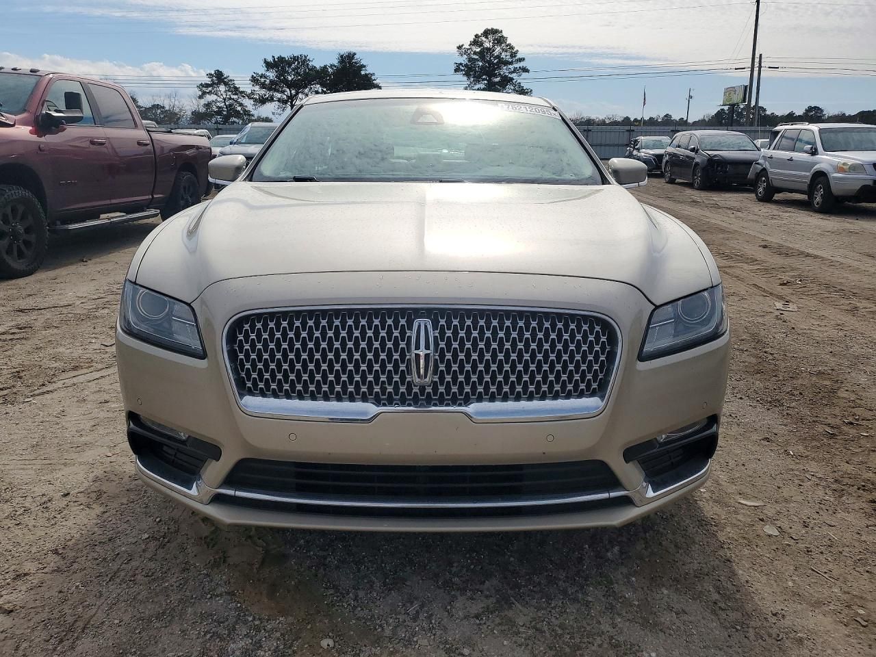 2017 Lincoln Continental Select