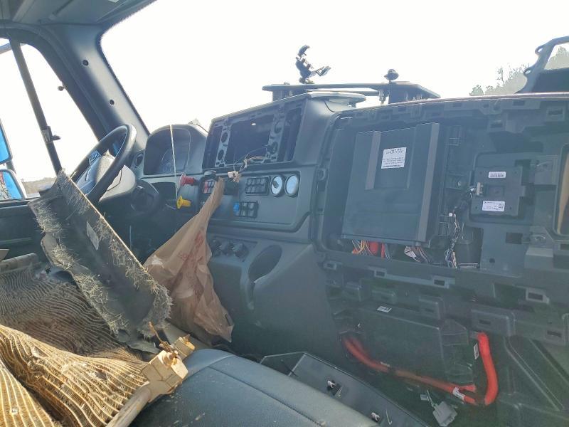 2024 Freightliner Cascadia 126 Truck Cab AND Chassis