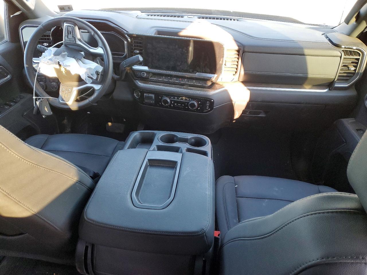 2025 Chevrolet Silverado K1500 lt