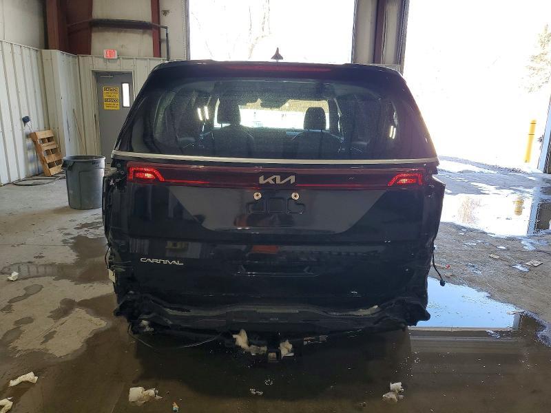 2023 KIA Carnival lx