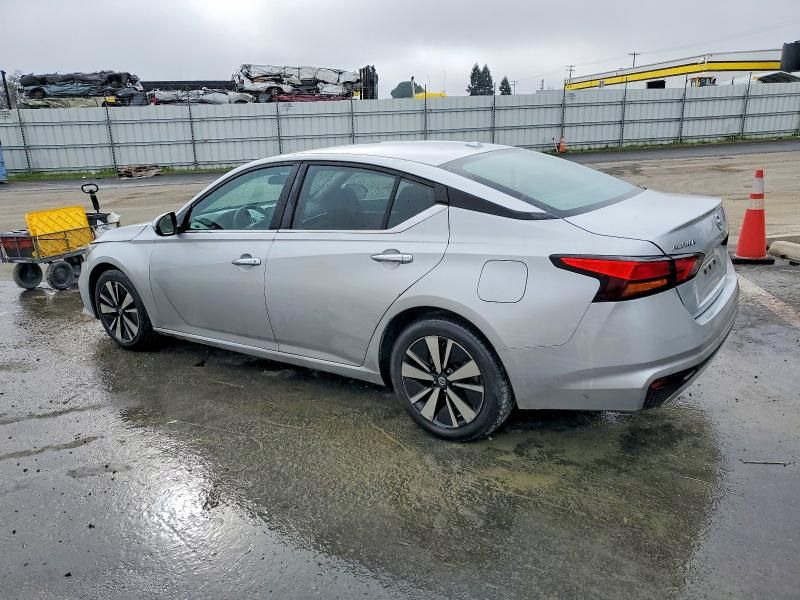 2021 Nissan Altima 2.5 sv