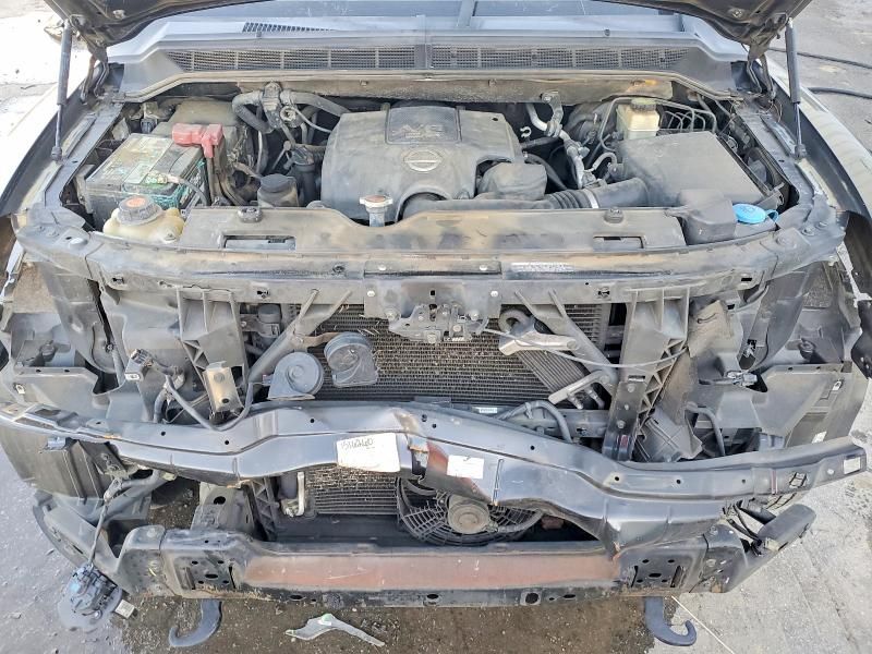 2014 Nissan Armada sv