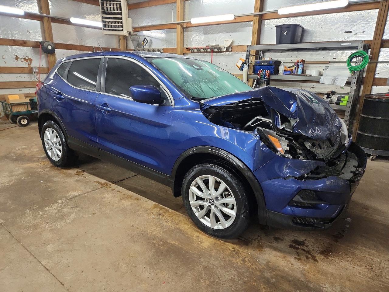 2022 Nissan Rogue Sport s