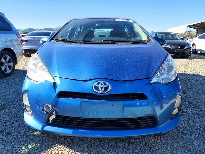 2013 Toyota Prius c